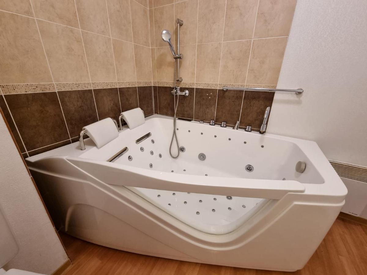 Les Orres 1800 Appartement 4 P Jacuzzi Balneo Prive Vue Piste Piscine Residence Eksteriør bilde